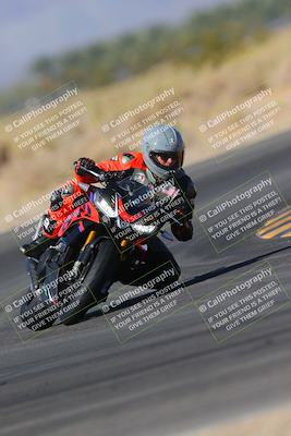 media/Nov-06-2023-Moto Forza (Mon) [[ce023d0744]]/3-Intermediate Group/Session 3 (Turn 16)/